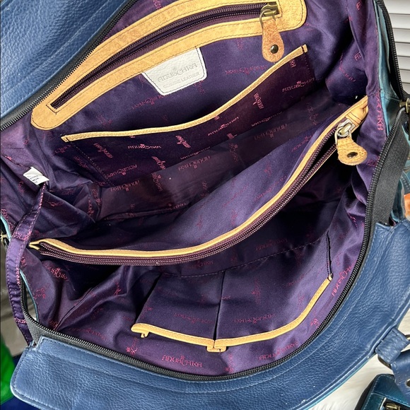 Anuschka Hand Painted Leather Shoulder Bag w/ Matching Wallet - Picture 6 of 11